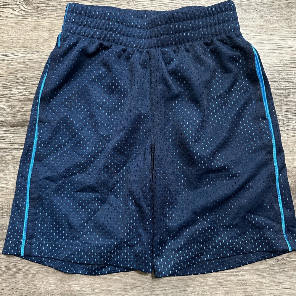 5 for $10 Jumping Beans Boys Active Shorts Size 4